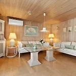 Vakantiehuis Lovely Cozy Family